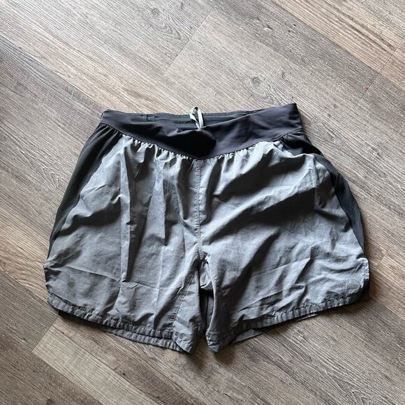The North Face Grey Shorts - Picture 1 of 6